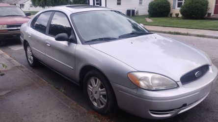 2005 Ford Taurus