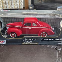 Motormax American Classics 1:18 Scale 1940 Ford Deluxe Premium Die-cast