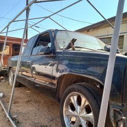 Chevy Silverado 96 1500 For Parts
