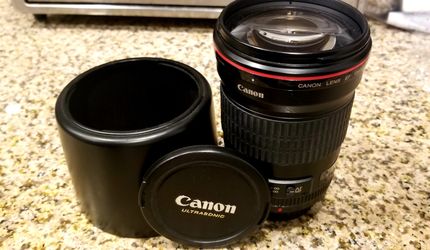 Canon EF 135mm f/2L USM Lens