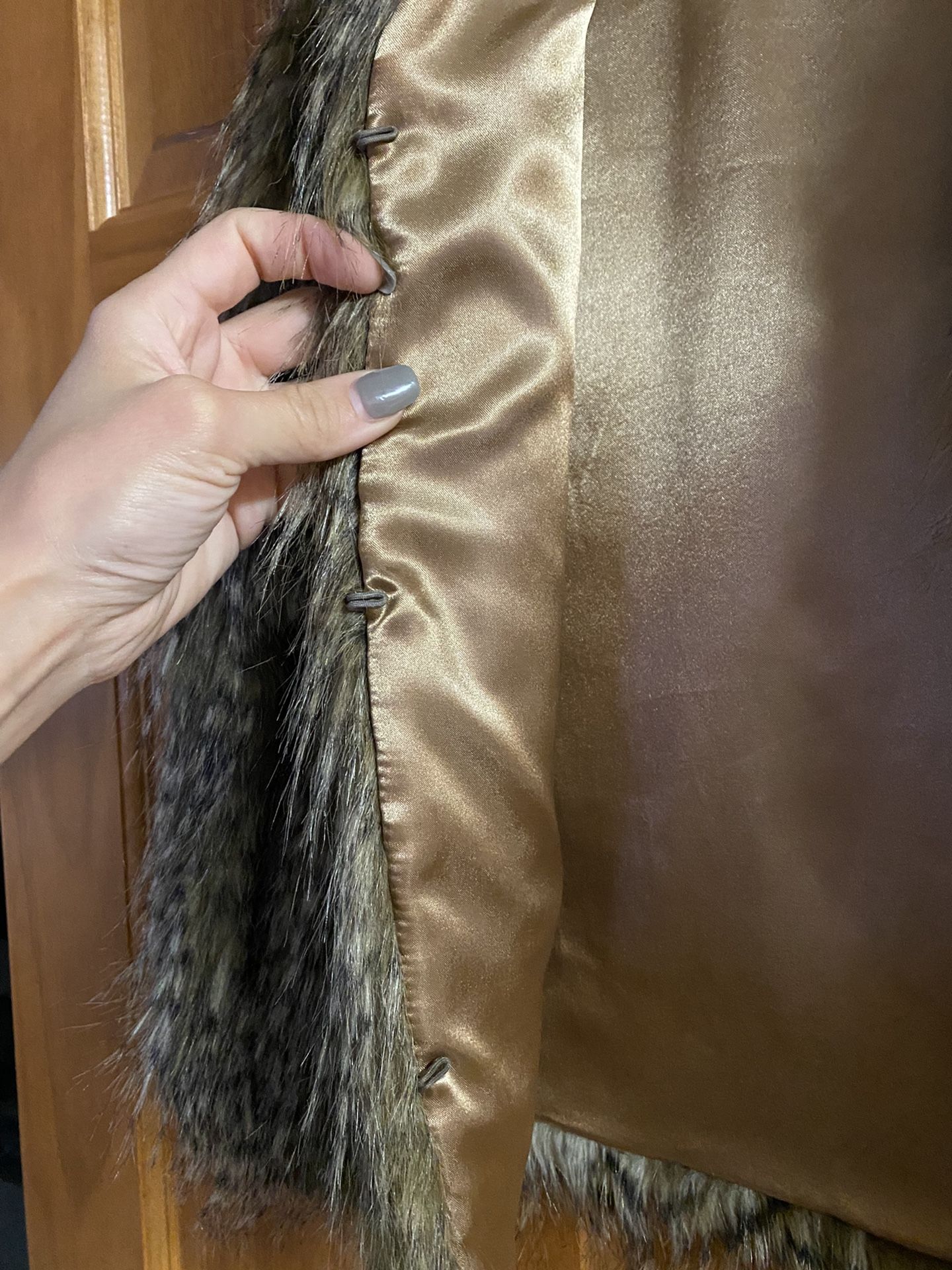 Express Faux Fur Vest- perfect for Fall!