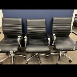 Free used office chairs and cubicle walls for pick up