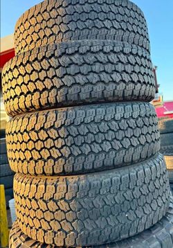 255 60 20 Set 4 Tires Goodyear Con Excelente calidad 📱