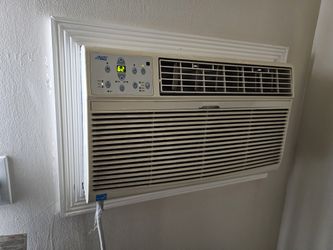 AC UNIT