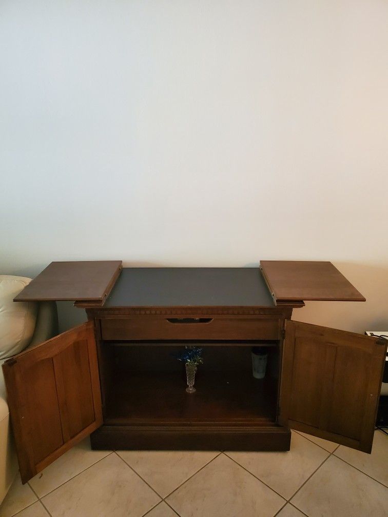 TV Stand / Dresser
