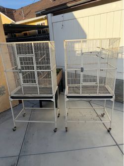 Bird cage , quantity of two