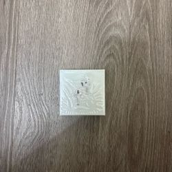 AirPods gen 4