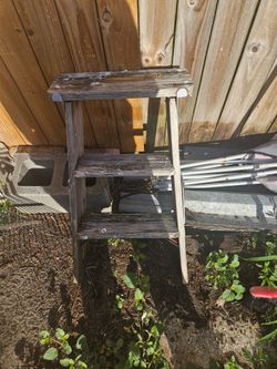 Small wood stool
