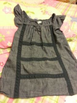 Girls new Old Navy has large top