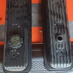 OEM Chevrolet SBC 350 Valve Covers