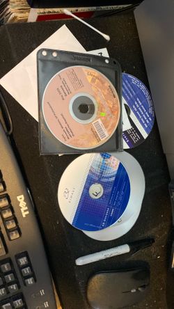Windows XP 32 Bit And 64 Bit Software Installation Cds With Keys Also Have Rimage Printer Cds