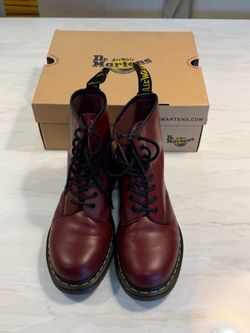 Dr. Martens Cherry Red Leather 8-Eye Boots Men's US 9 New with Box