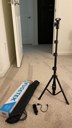 Selfie tripod