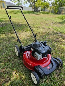 Toro 22" Gas Push Lawn Mower Starts 1st pull
