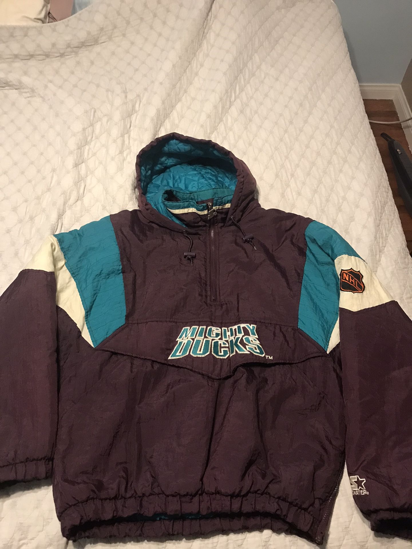 Vintage Mighty Ducks Starter Jacket for Sale in Chino Hills, CA - OfferUp