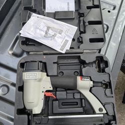 Finish nail gun