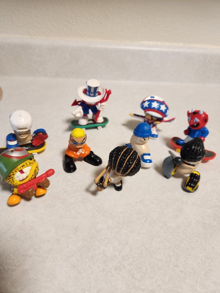 Tech Deck Dudes Lot Of 9 Spitfire Blind Vintage Skateboard Skating Toys