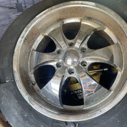 6 Lug Chevy/GMC wheels 
