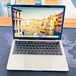 Apple MacBook Pro 13” 2019 TouchBar 2.4Ghz i5 8GB 500GB Fully Functional