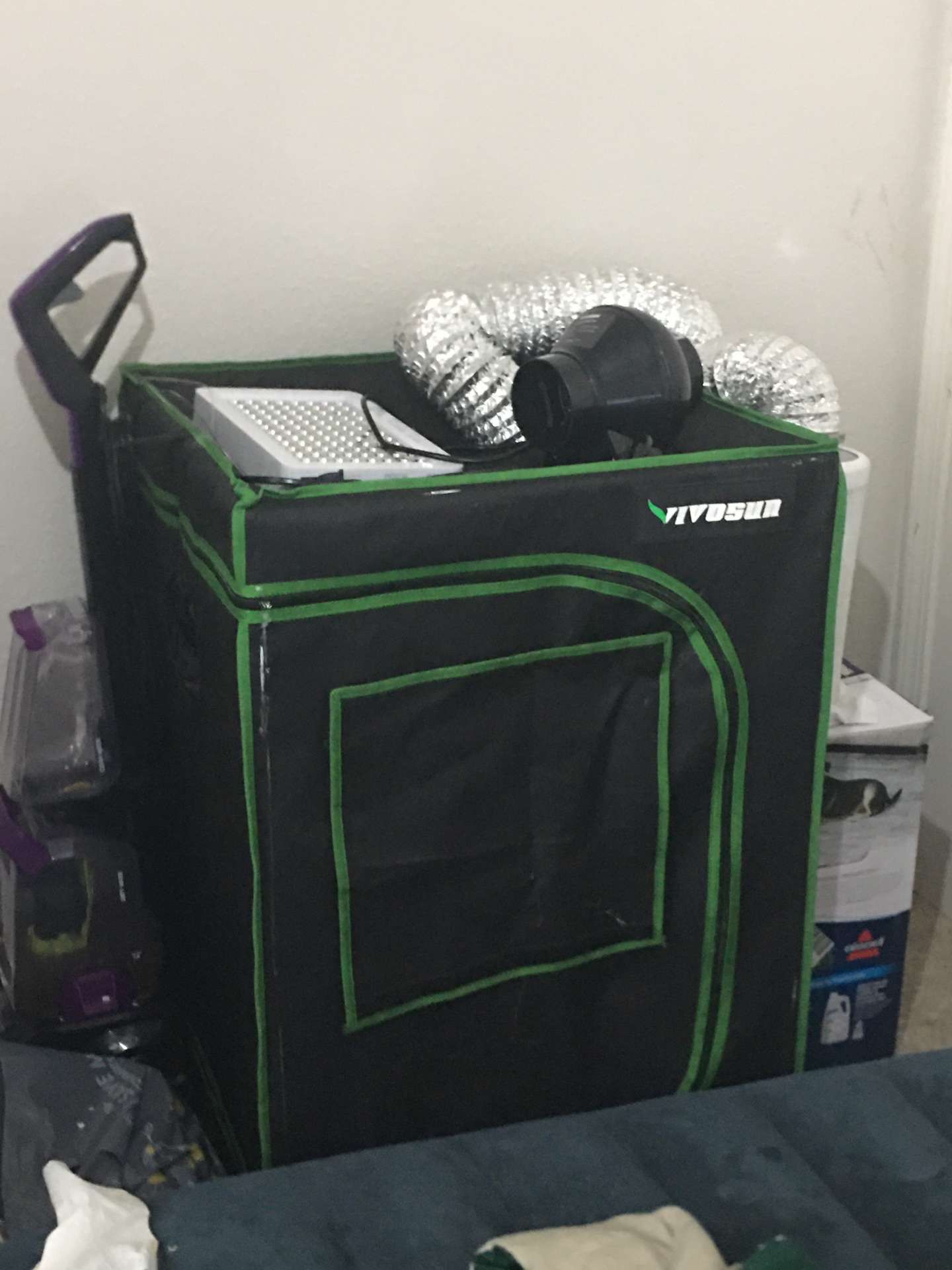 Indoor Grow Tent (PICKUP ONLY)