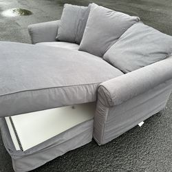 Small Sectional Couch Sofa With Storage (Free Delivery)🚚