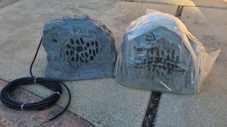 Outdoor Rock Speakers Pair with Wire