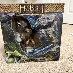 The Hobbit An Unexpected Journey Limited Edtion - Statue Only, no discs