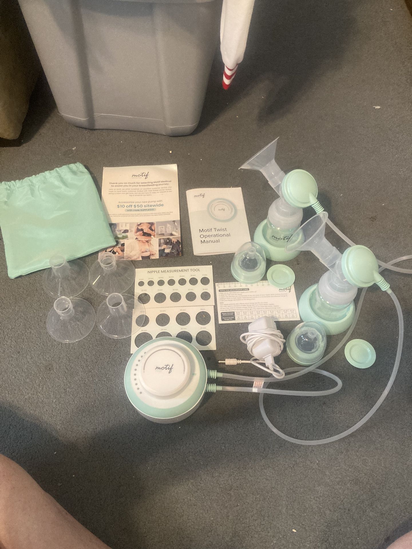 Motif Double Breast Pump With Accessories!