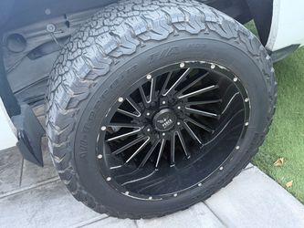 6 lug Chevy wheels with tires