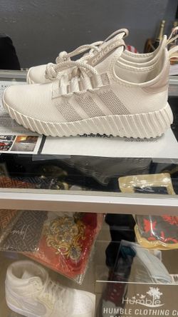 New Women’s adidas Size 9