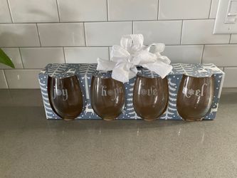 Wine Glasses - Christmas