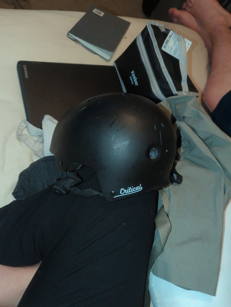 Critical Helmet 🪖