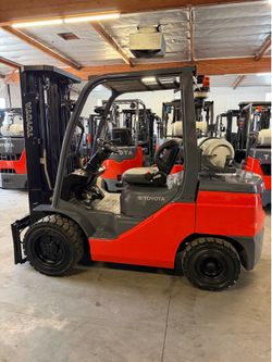 2021 Toyota 8FGU30 Forklift