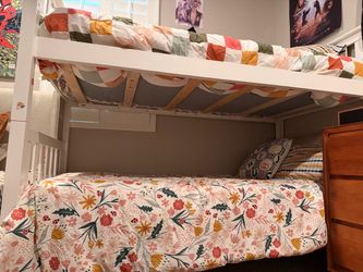 Nice Twin Size Bunkbeds - White