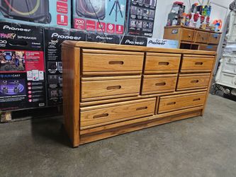 Oak Wood 7-Drawer Dresser