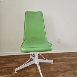 Vibrant Green Desk Chair