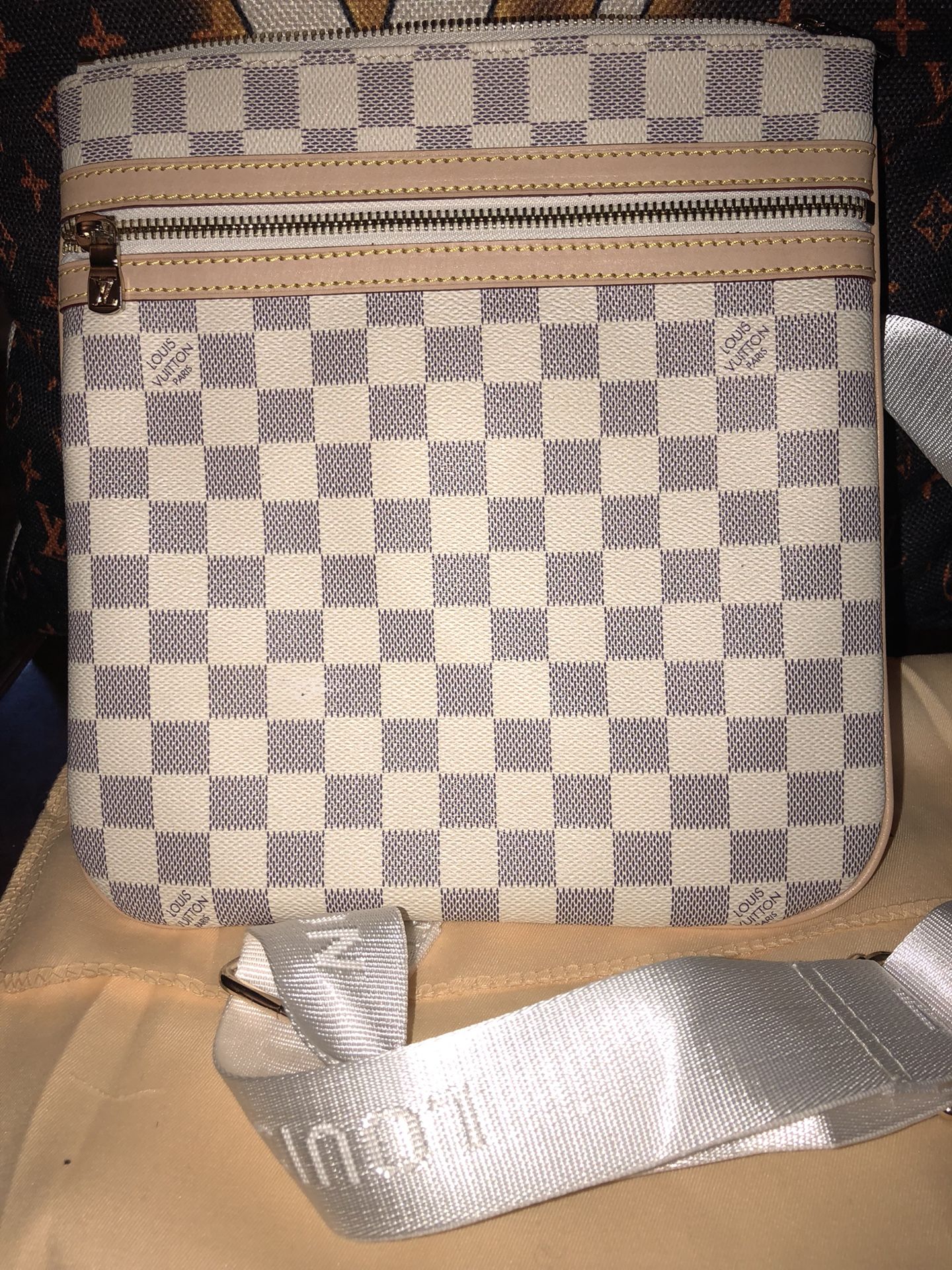 Louis Vuitton M45911 SAUMUR MESSENGER Bag for Sale in Beltsville, MD -  OfferUp