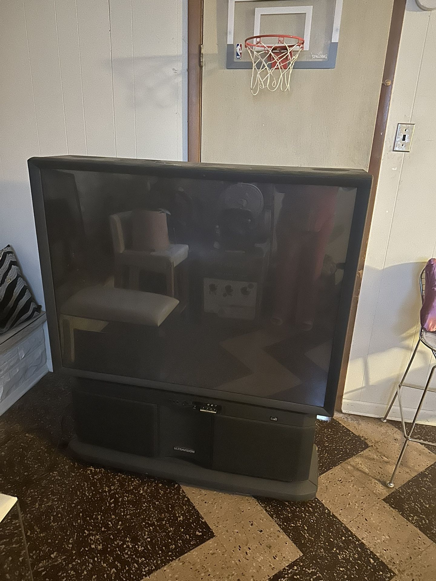 55 Inch T V