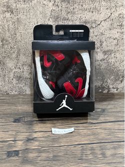 Air Jordan 1 Retro High OG Crib bootie Patent Bred Size 4C infant brand new