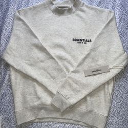 Essentials Crewneck Over Sizes
