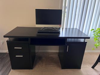 Last day - Home desk