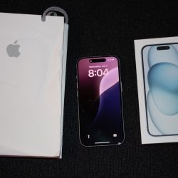 Unlocked iPhone 15 Blue 128gb Great Condition