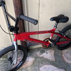 GoodBike Everything Works Good Tirés Size 20” For Boy 