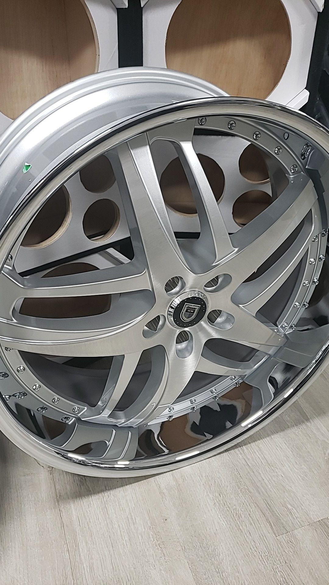 24" 5x120 staggerd wheels with new lexani tires