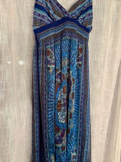 Blue Paisley V-Neck Maxi Dress with Beautiful Rich Colored Design