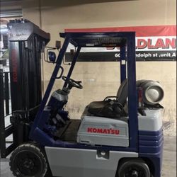 Komatsu Forklift 5000 Lb 