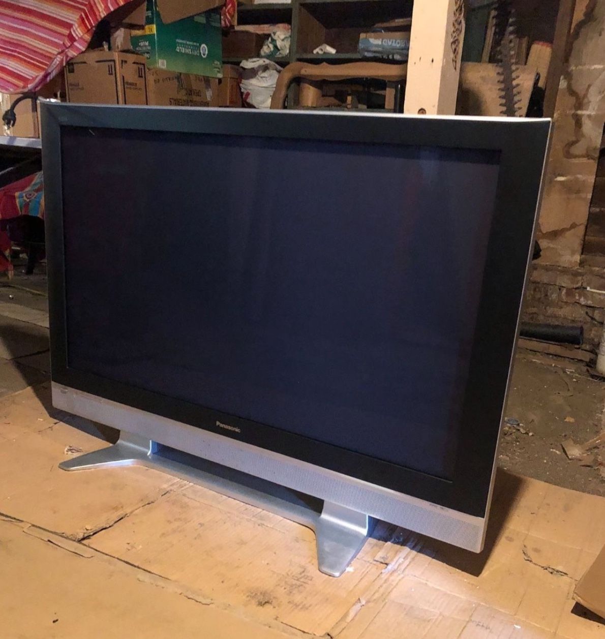 50” Panasonic Flatscreen TV & Console Table