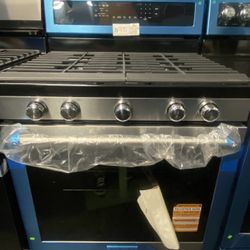 NEW STOVE 5 BURNERS SSTTEL KITCHEN AID 30” Inch Width 
