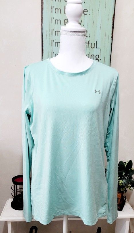 Woman's Under Armour Performance Aqua Long Sleeve T-Shirt