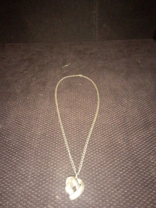 HEART NECKLACE SILVER PLATE